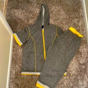 Ashley Stewart hooded zipper jacket and capri pants set